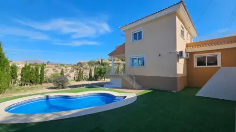 Chalet en Hoya de Parra