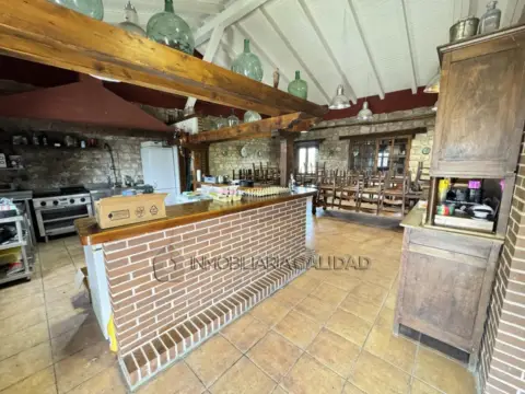 Casa en Area de Villagonzalo