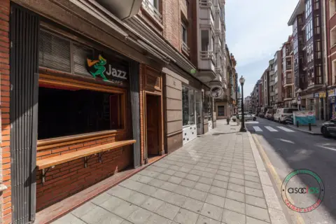 Local comercial en calle Juan Alonso, 1