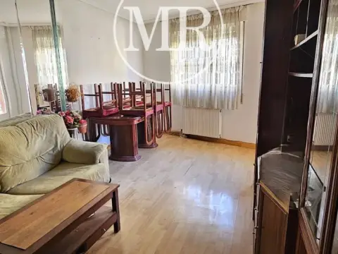 Piso en Avenida de José García Santos