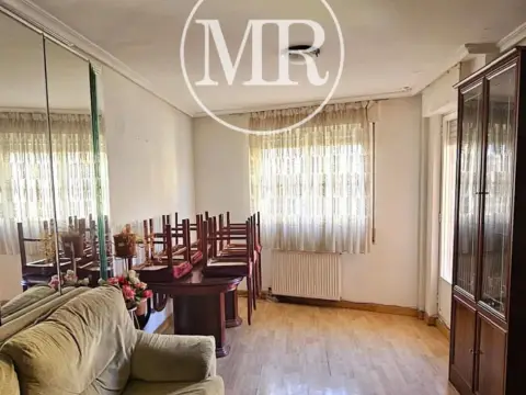 Piso en Avenida de José García Santos