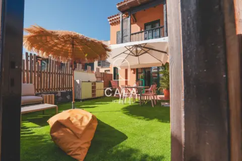 Casa adosada en calle de las Higueras