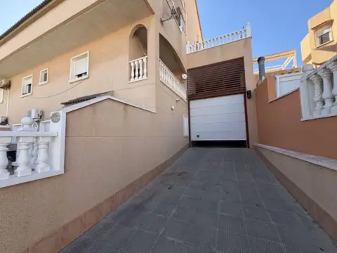 Garaje en Amplia Plaza de Garaje en Venta en Camarcha Playa en Gran Alacant