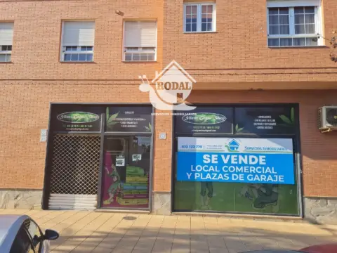 Commercial space in La Cañada-Costacabana-Loma Cabrera-El Alquián
