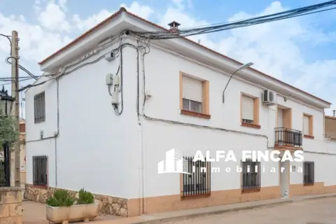 Chalet en Casas de Fernando Alonso