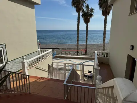 Dúplex en , 1A.Línea de Playa, Zona de Playa, Cerca del Mar