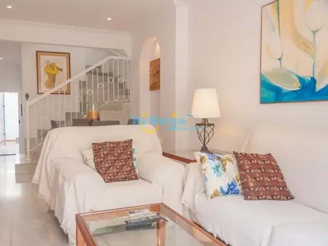 Casa adosada en Parador, en El Centro, Cerca del Mar