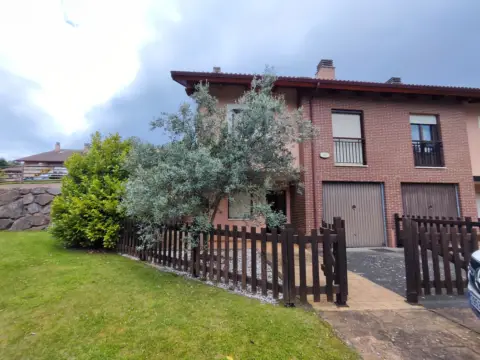 Casa en calle Solcampo