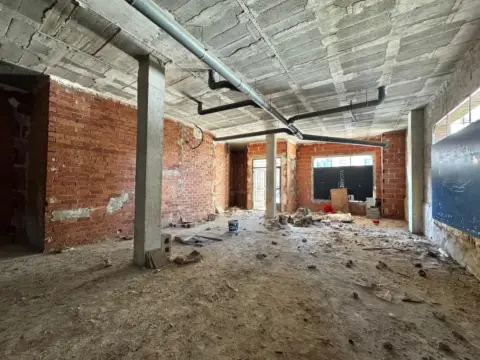 Local comercial en Zeneta