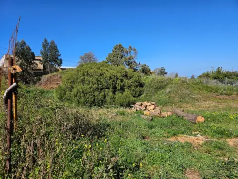 Terreno en calle Victor Zurita