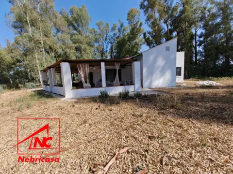 Finca rústica en La Jara
