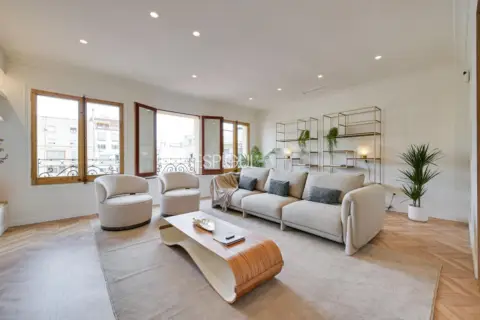 Piso en Carrer de Girona