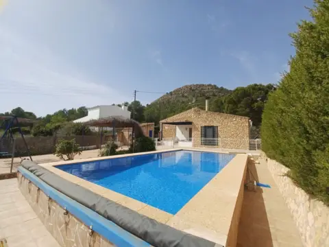 Casa en Yecla