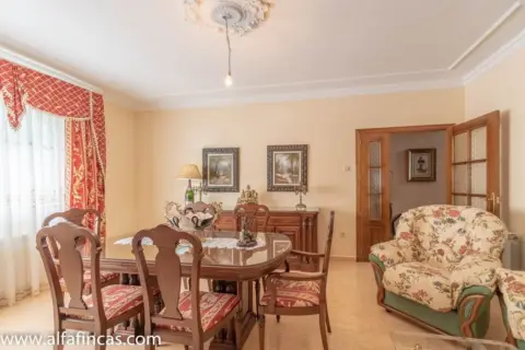 Chalet en San Clemente