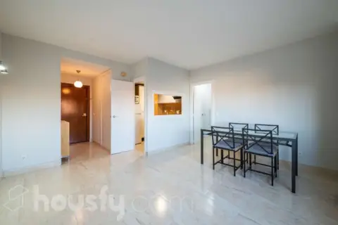 Piso en Avenida del Doctor Federico Rubio y Galí, nº .