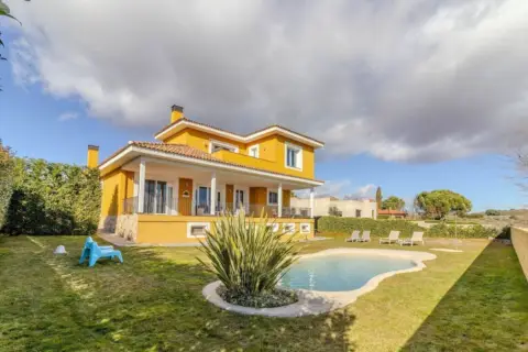 Chalet en Cabanillas del Campo