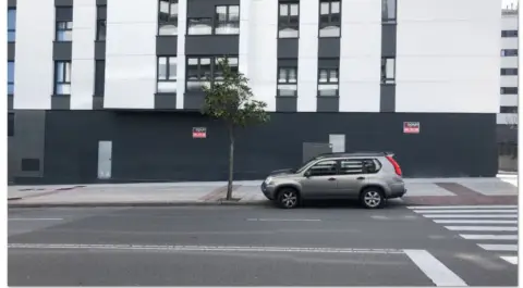 Local comercial en La Corredoría-Prado de la Vega-La Monxina