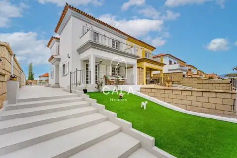 Casa adosada en Madroñal