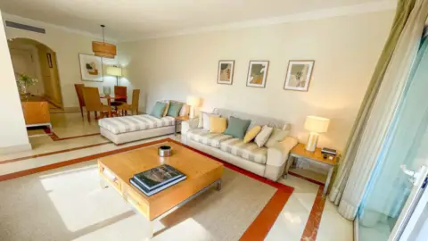 Apartamento en Lomas de Marbella Club-Puente Romano