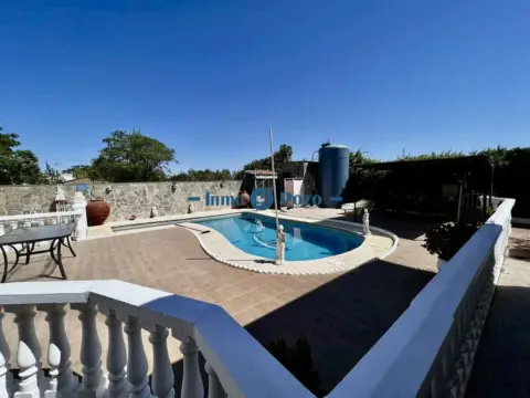 Chalet en Almendralejo