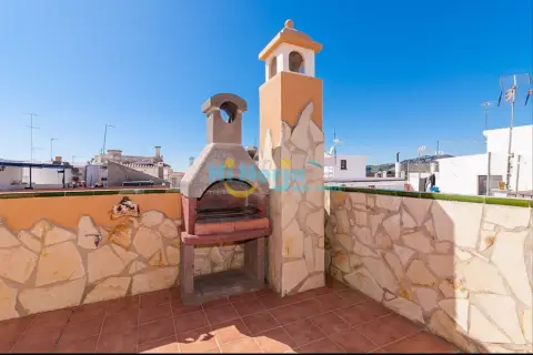 Casa unifamiliar en Parador Alto, Zona de Playa, en El Centro