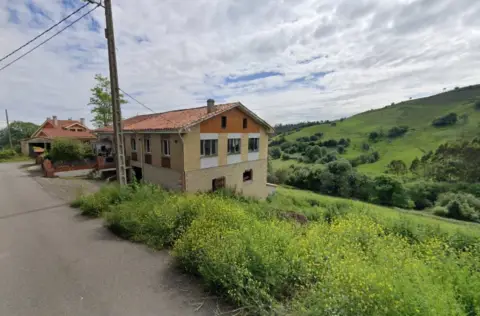 Casa en La Manjoya-Parroquias Sur