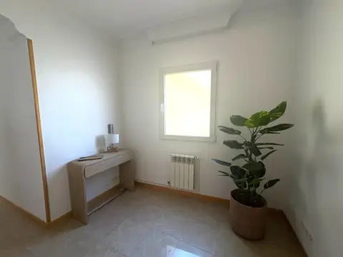 Piso en calle de la Lealtad