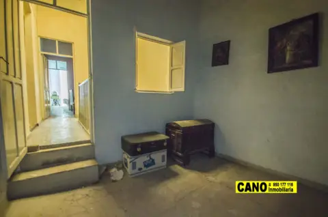 Casa en Plaza de Rafael Monterreal