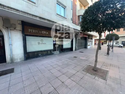Local comercial en Centro 3