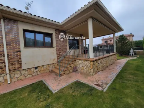 Chalet en calle Reja