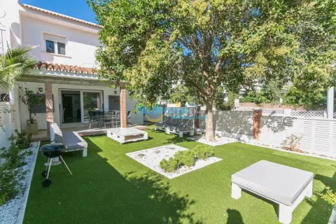 Casa adosada en , Zona de Playa, en El Centro, Cerca del Mar