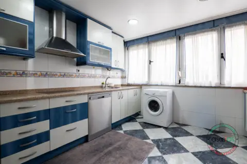 Piso en calle de Feijóo, 32