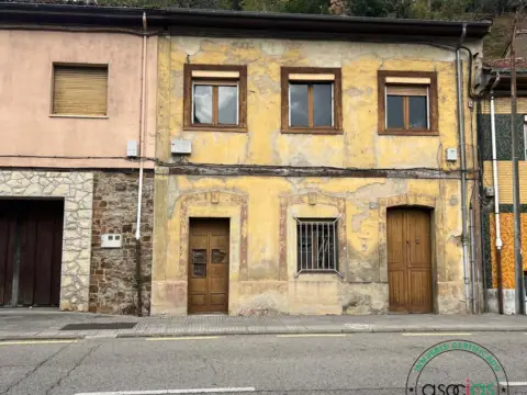 Casa en Avenida de Rioseco, 21