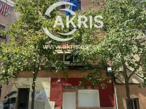 Piso en La Salut-Lloreda-Sistrells