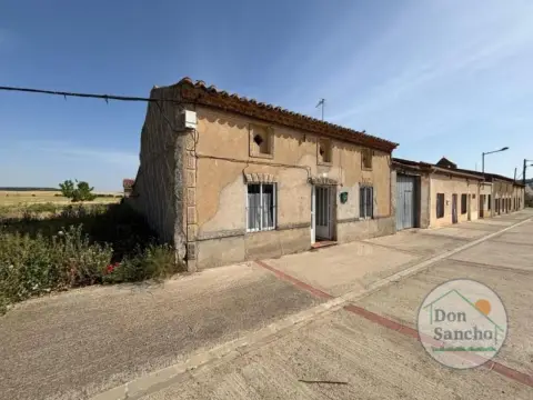 Casa en Torrecilla del Valle