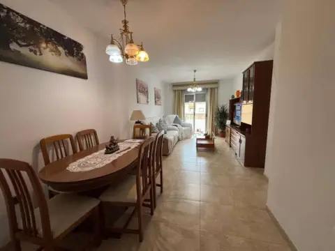 Piso en calle Topacio