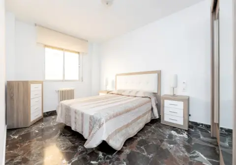 Piso en calle San Juan de Dios, 26