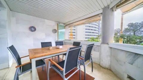 Apartamento en Lomas de Marbella Club-Puente Romano