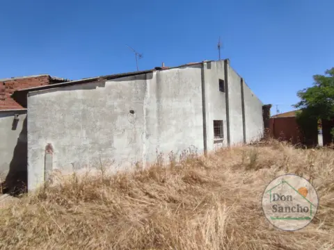 Casa adosada en Pozaldez