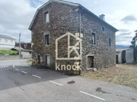 Casa en calle Lugar Villacondide, Coaña