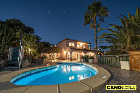 Chalet en calle de los Naranjos