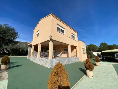 Finca rústica en Salinas