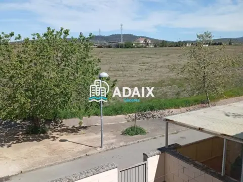 Casa pareada en Valdesalor