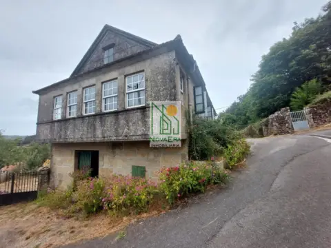 Casa en calle Lugar A Cuqueira - Carballedo, nº 17