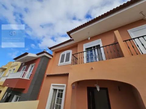 Chalet adosado en Santa Úrsula