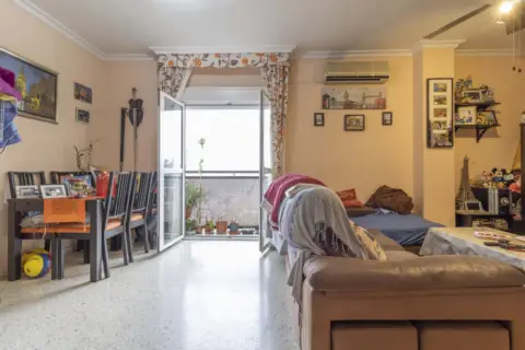 Piso en Avenida de las Ciencias-Emilio Lemos