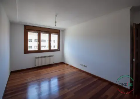 Piso en calle de Manolo Quirós, 23