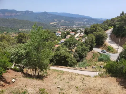 Terreno en Carrer de l'Alzina