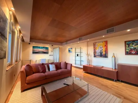 Piso en Plaza de Ejército, 1