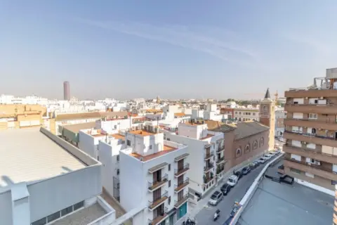 Piso en Zona Esperanza de Triana